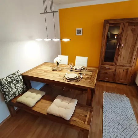 Sonnenfeld Mit Gartenblick Daire